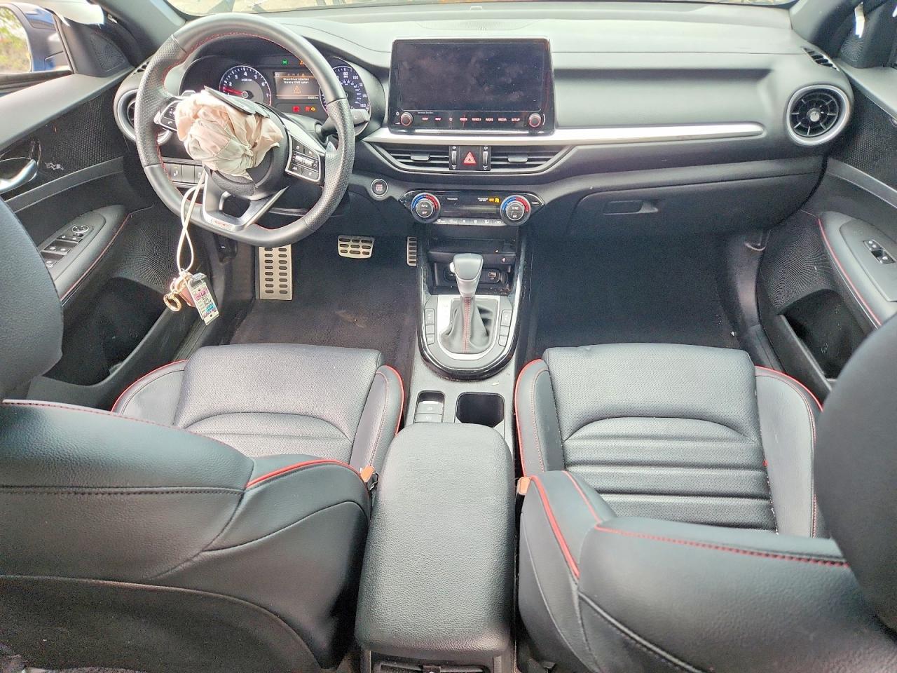 2023 KIA Forte gt