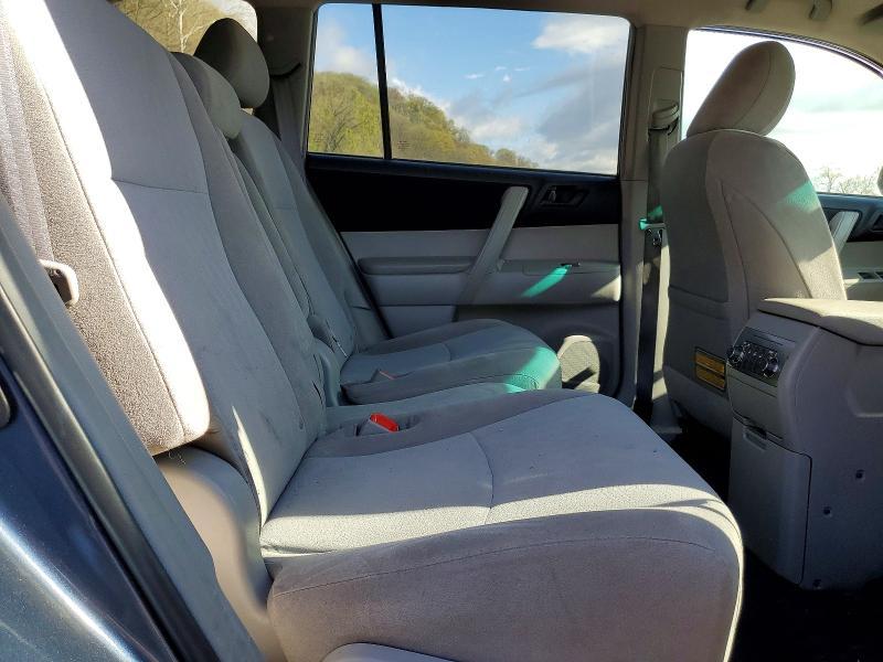 2012 Toyota Highlander Base