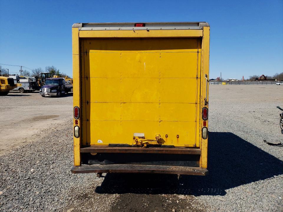 2007 GMC Savana Cutaway G3500