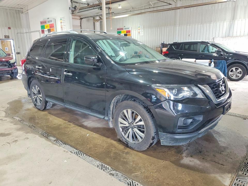 2019 Nissan Pathfinder s