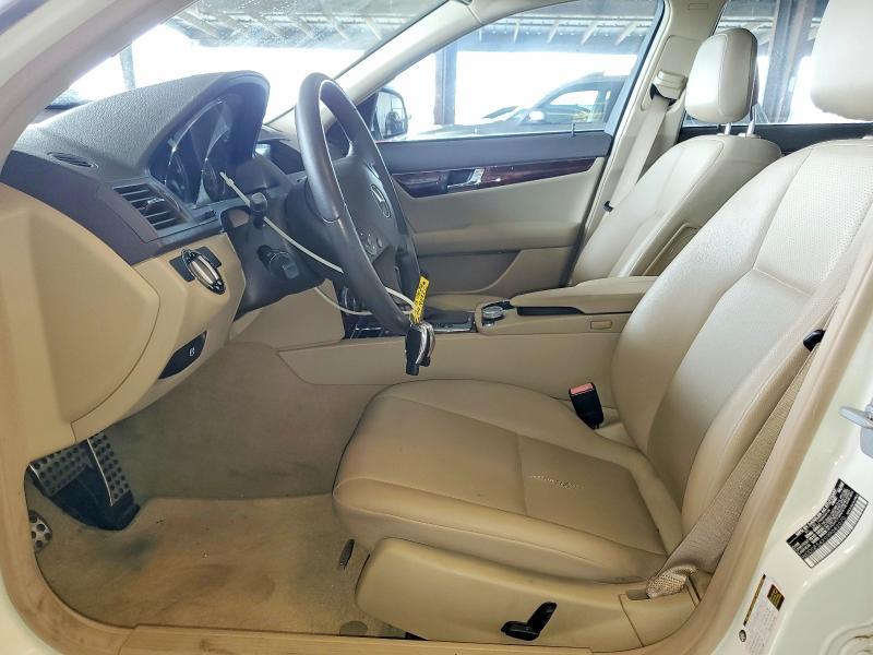 2009 Mercedes-Benz C Class C300 4D Sport