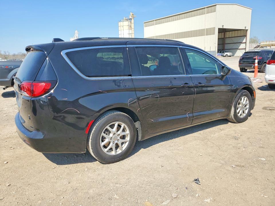 2020 Chrysler Voyager lxi