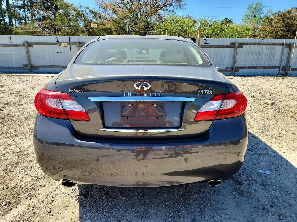 2013 Infiniti M37 x