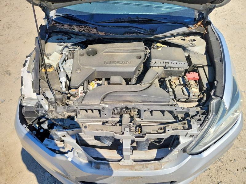 2016 Nissan Altima 2.5 sv