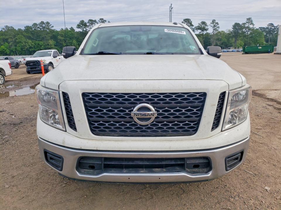 2019 Nissan Titan SV