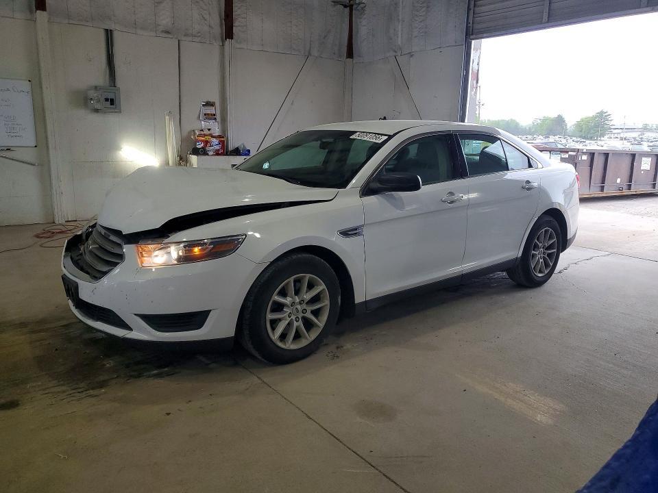 2014 Ford Taurus se