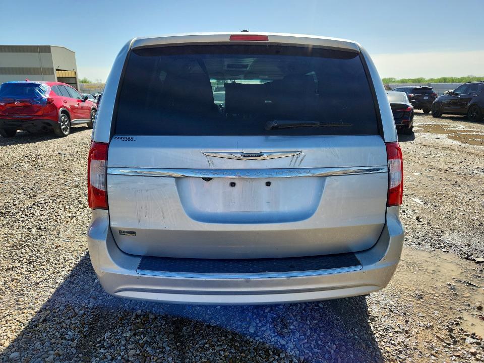 2012 Chrysler Town & Country Touring