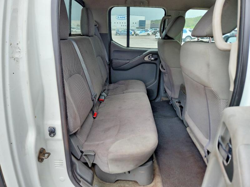 2015 Nissan Frontier S