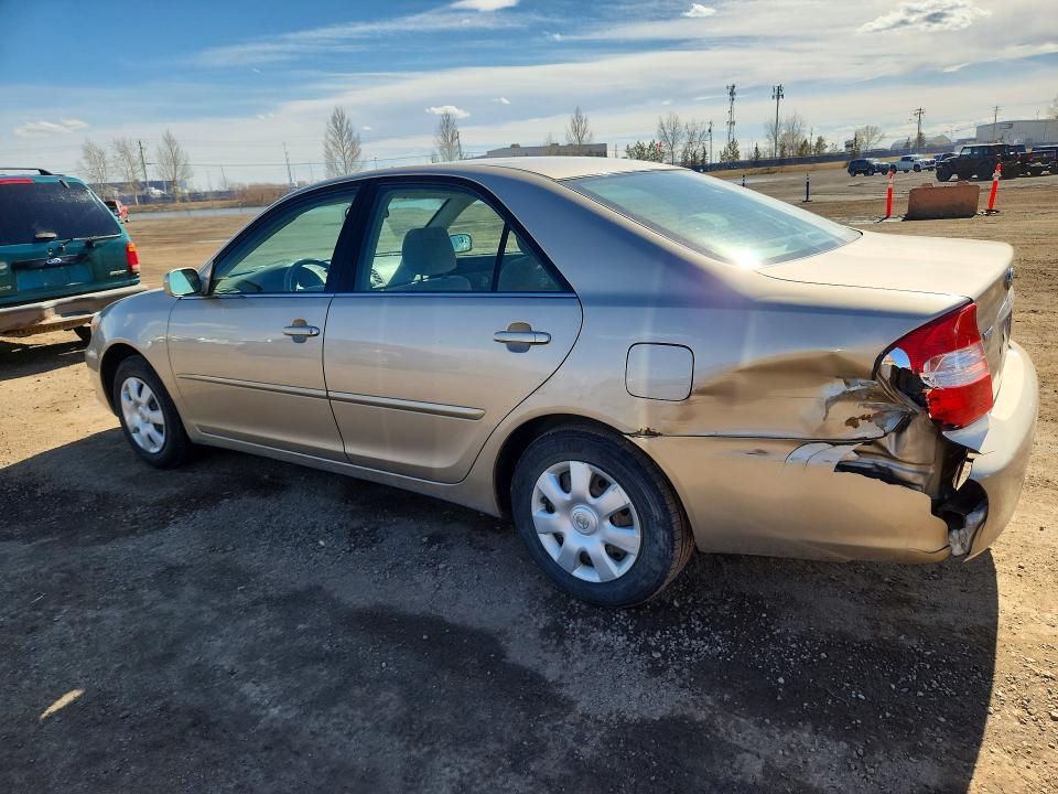 2003 Toyota Camry le