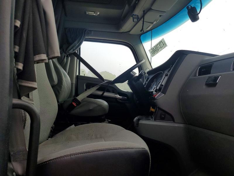 2020 Kenworth T680 Semi Truck