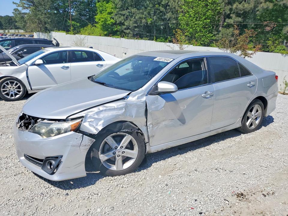 2014 Toyota Camry se