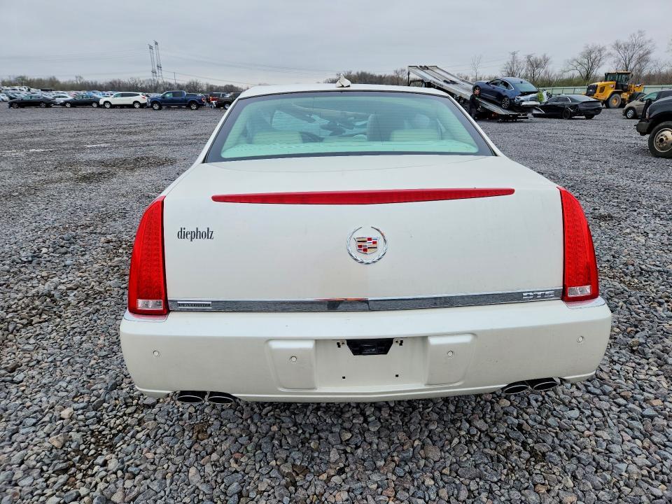 2011 Cadillac Dts Platinum