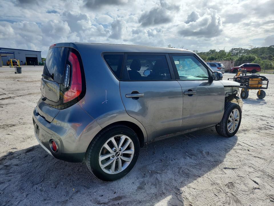 2018 KIA Soul +
