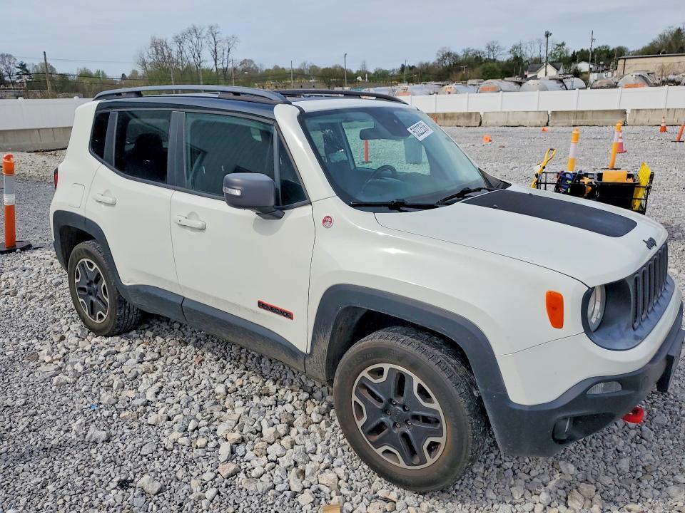 2015 Jeep Renegade Trailhawk