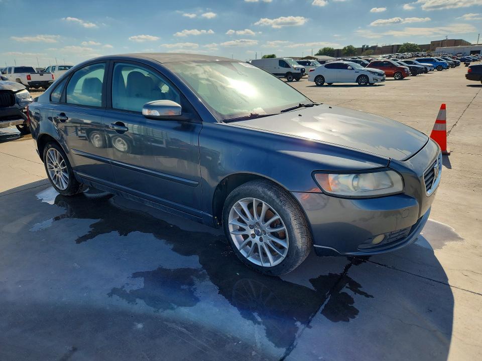 2010 Volvo S40 2.4i