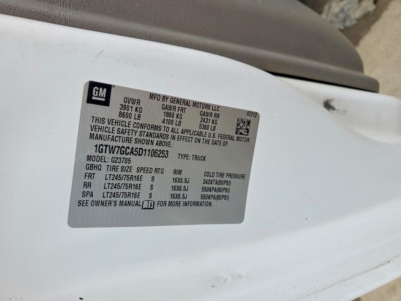 2013 GMC Savana 2500 Cargo Delivery Van