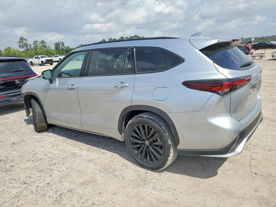 2025 Toyota Highlander xse