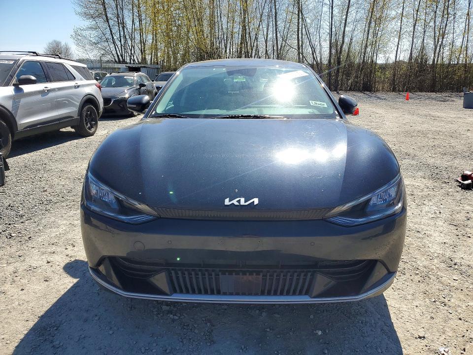 2023 KIA EV6 Wind