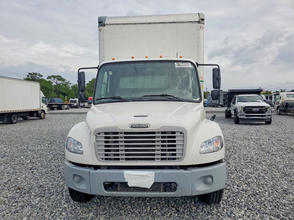 2020 Freigliner 2020 Freightliner Business Class M2 BOX Truck