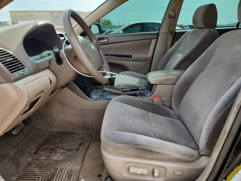 2005 Toyota Camry le