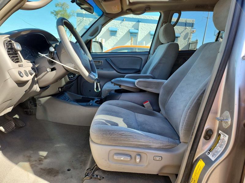 2005 Toyota Sequoia SR5