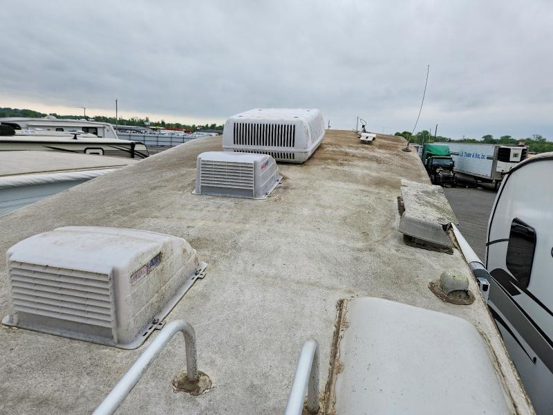 2003 Fleetwood Wilderness Camper