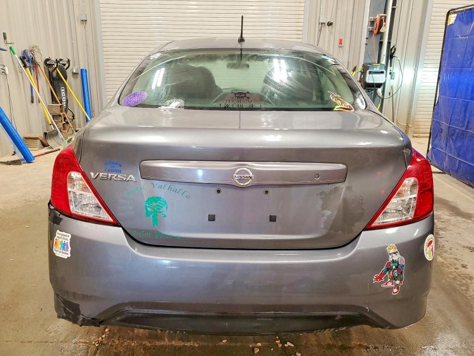 2017 Nissan Versa 1.6 s