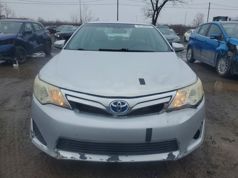 2013 Toyota Camry Hybrid le