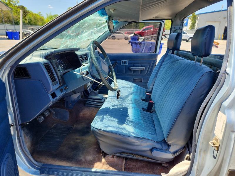1990 Nissan D21 Short BED