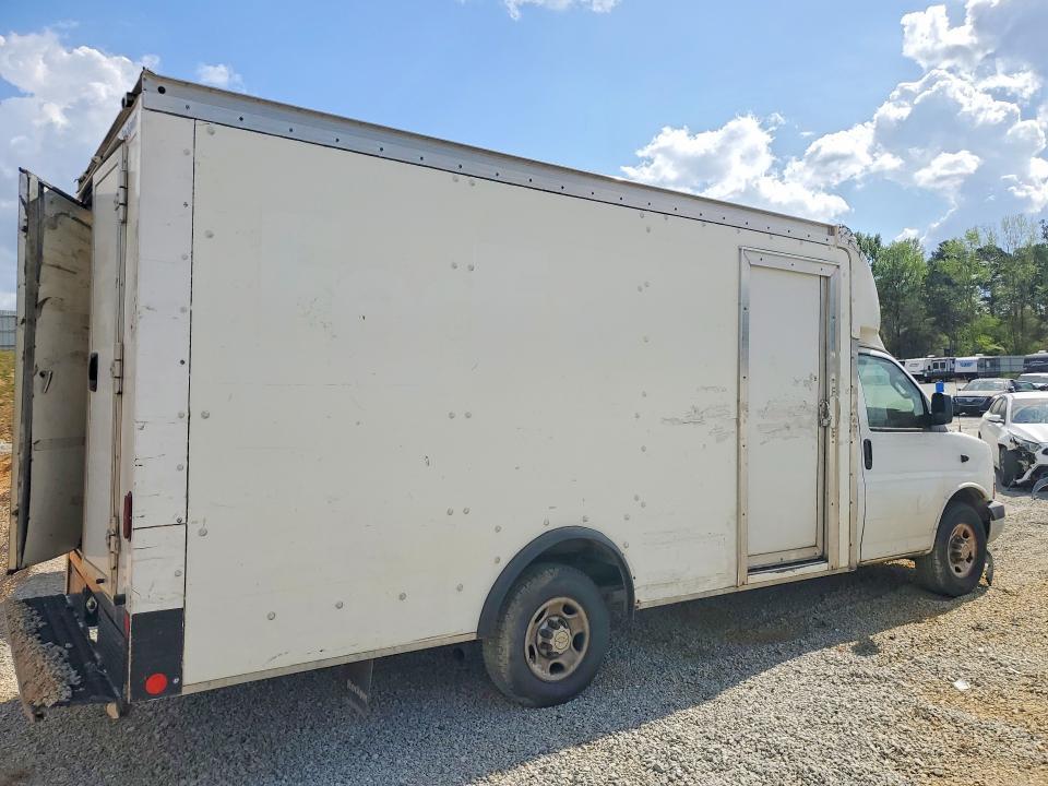 2021 Chevrolet Express Delivery Truck