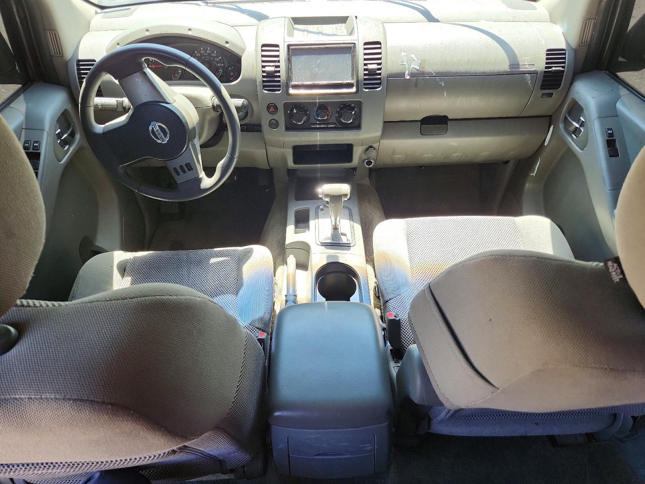 2005 Nissan Frontier SE