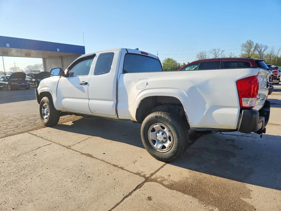 2016 Toyota Tacoma SR