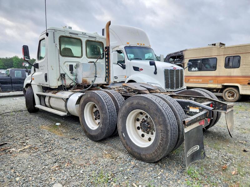2012 Freightliner Cascadia Semi Truck
