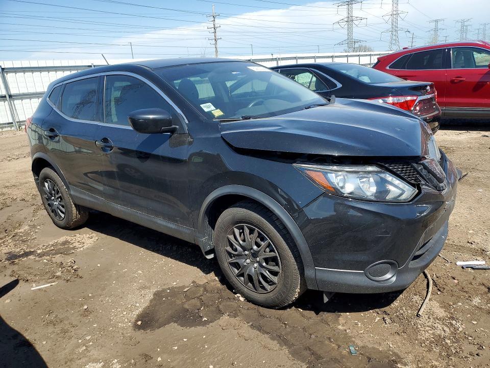 2018 Nissan Rogue Sport s