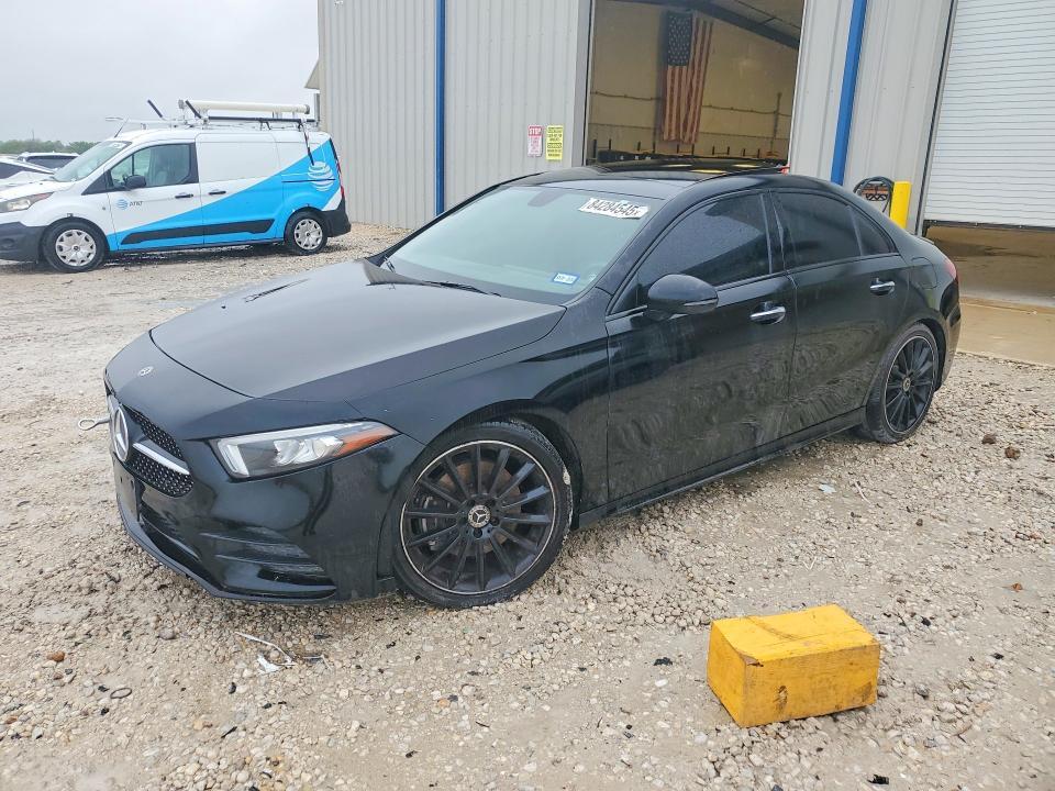 2020 Mercedes-Benz A 220
