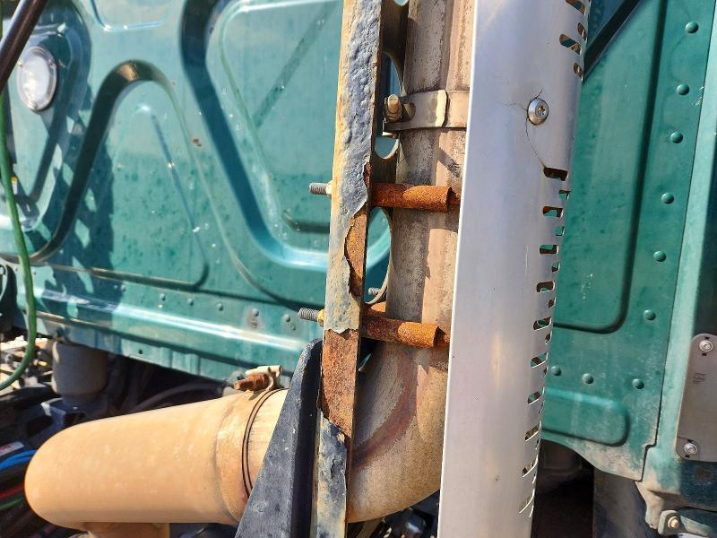 2021 Freigliner 2021 Freightliner Cascadia 116 Semi Truck