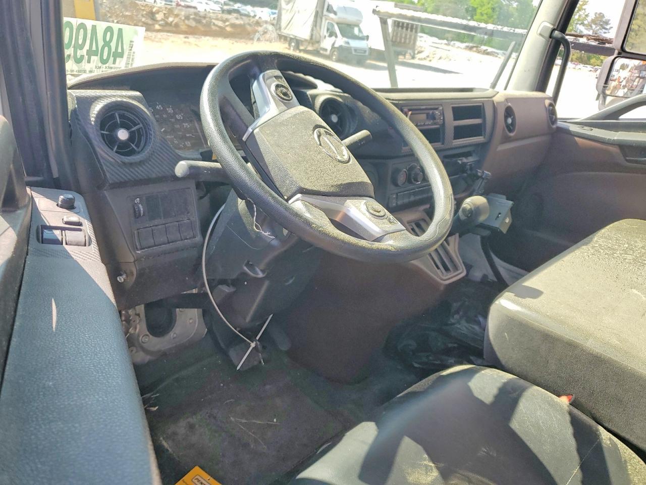 2025 Hino Hino L6