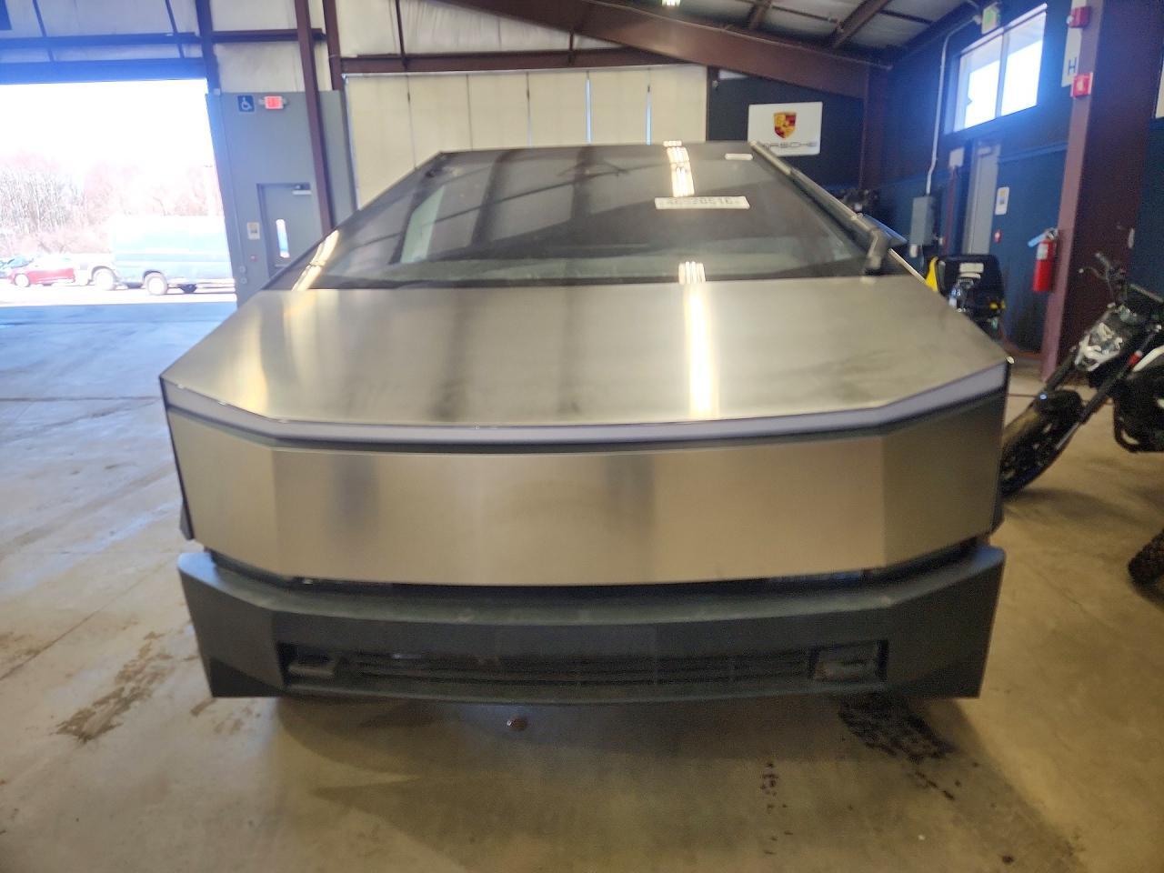 2024 Tesla Cybertruck