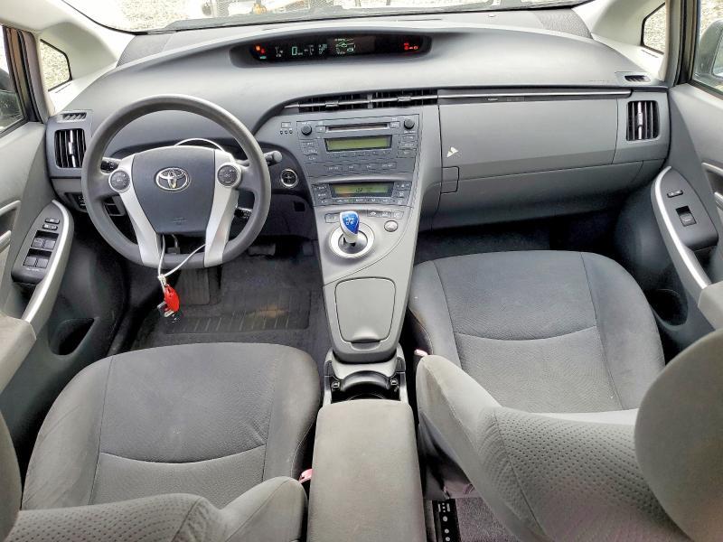 2010 Toyota Prius ii