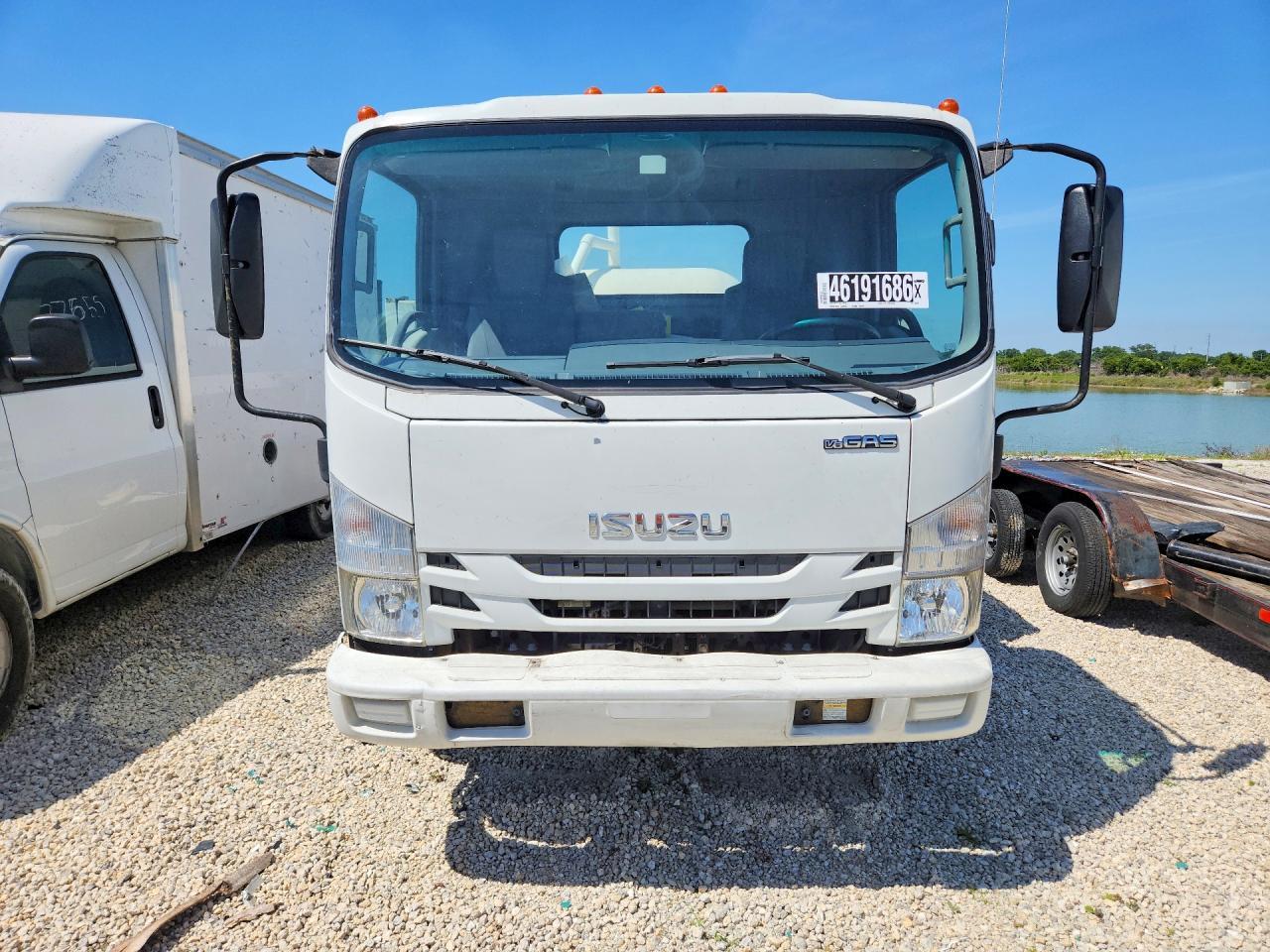 2018 Isuzu NPR HD