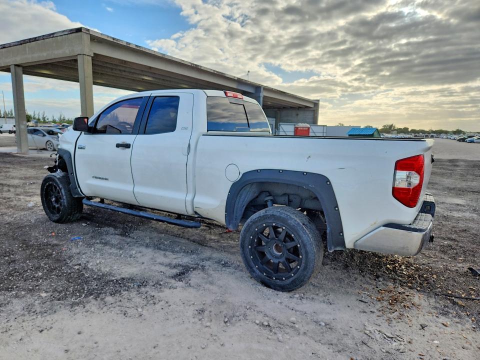 2014 Toyota Tundra SR5