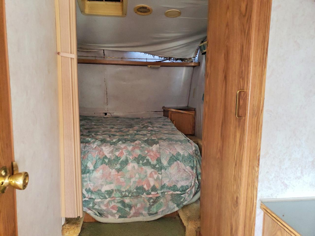 1994 Fleetwood Prowler Camper