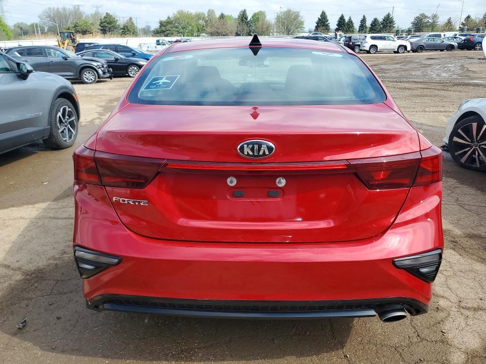 2021 KIA Forte lxs