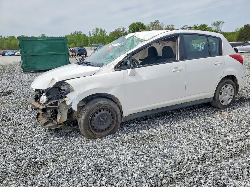 2011 Nissan Versa 1.8 s