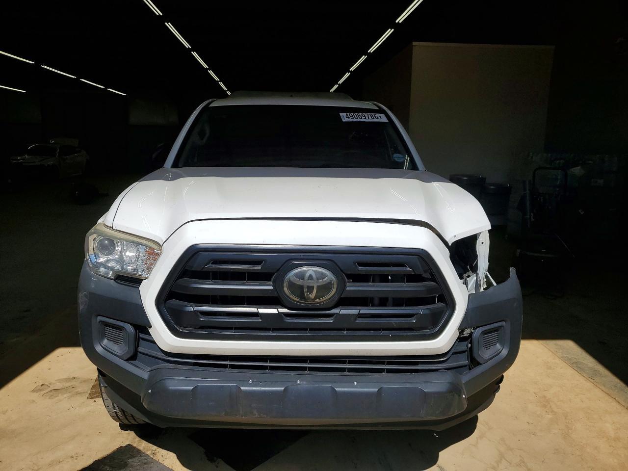 2018 Toyota Tacoma SR EXT 2.7L