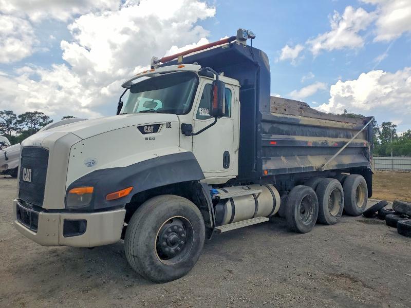 2015 Caterillar 2015 Caterpillar CT660S Dump Truck