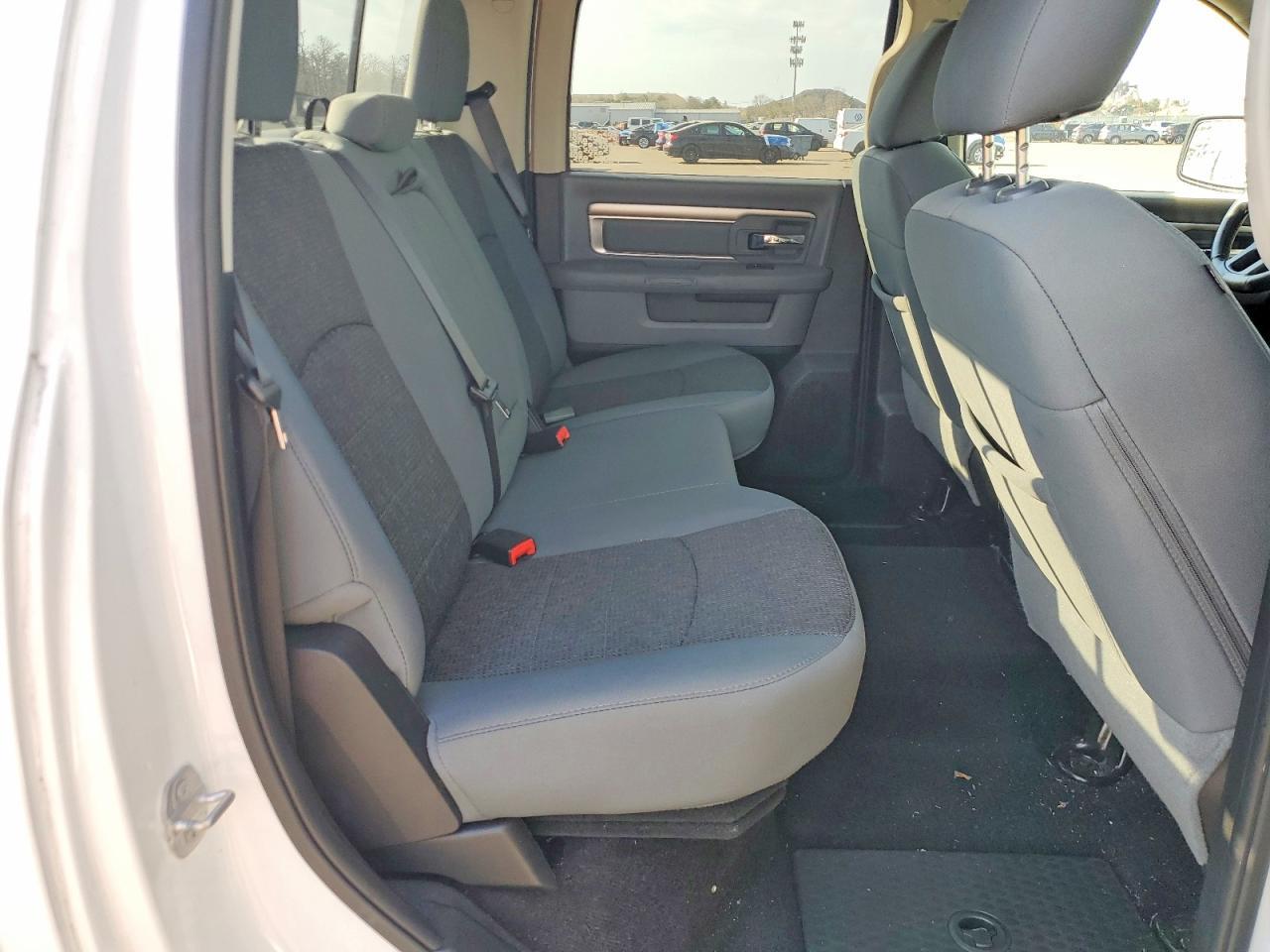 2016 Dodge RAM 1500 SLT