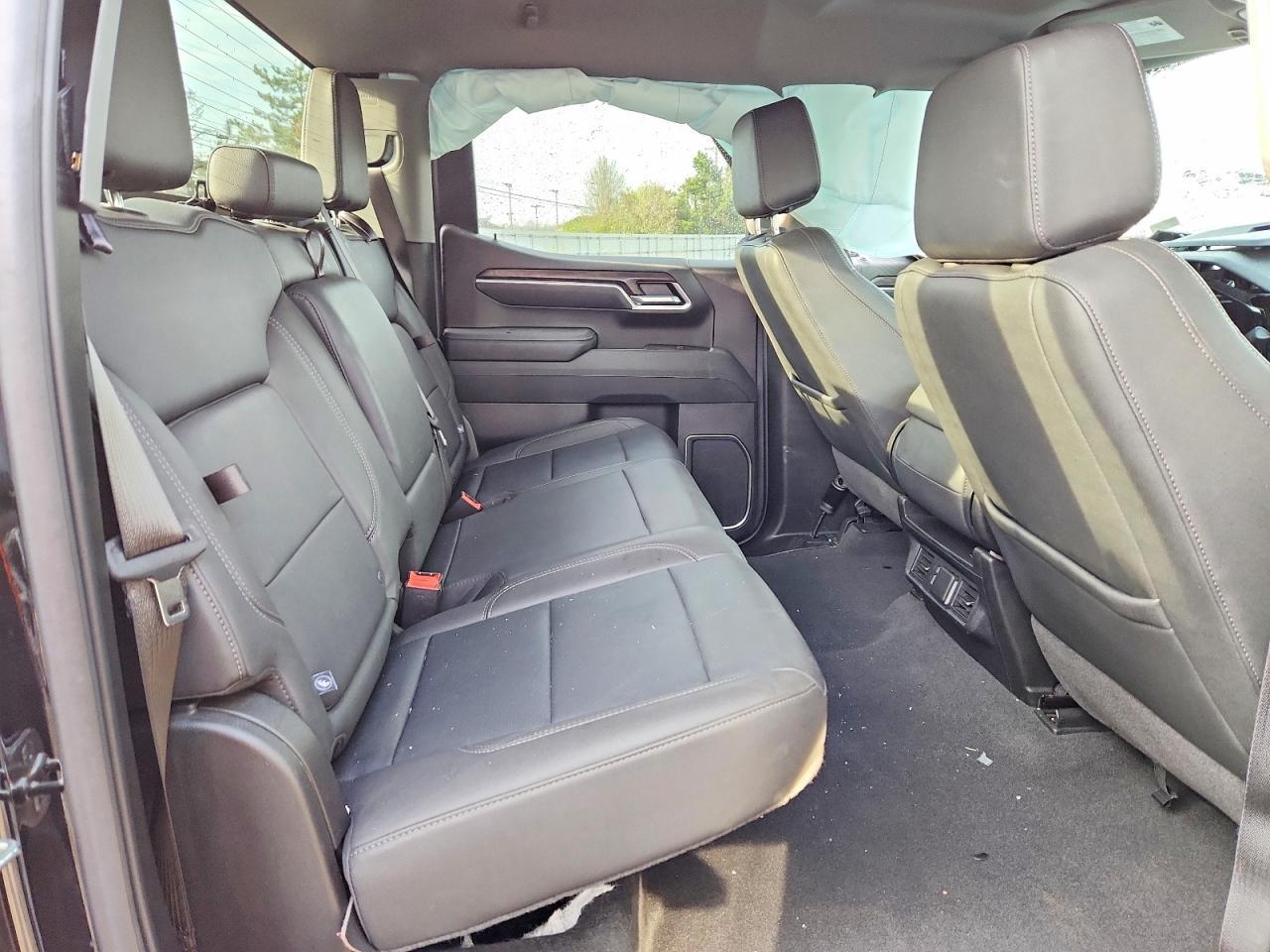 2025 GMC Sierra K1500 SLT