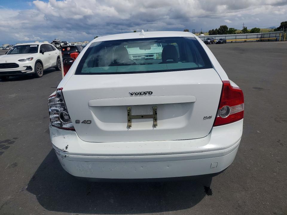 2005 Volvo S40 2.4i