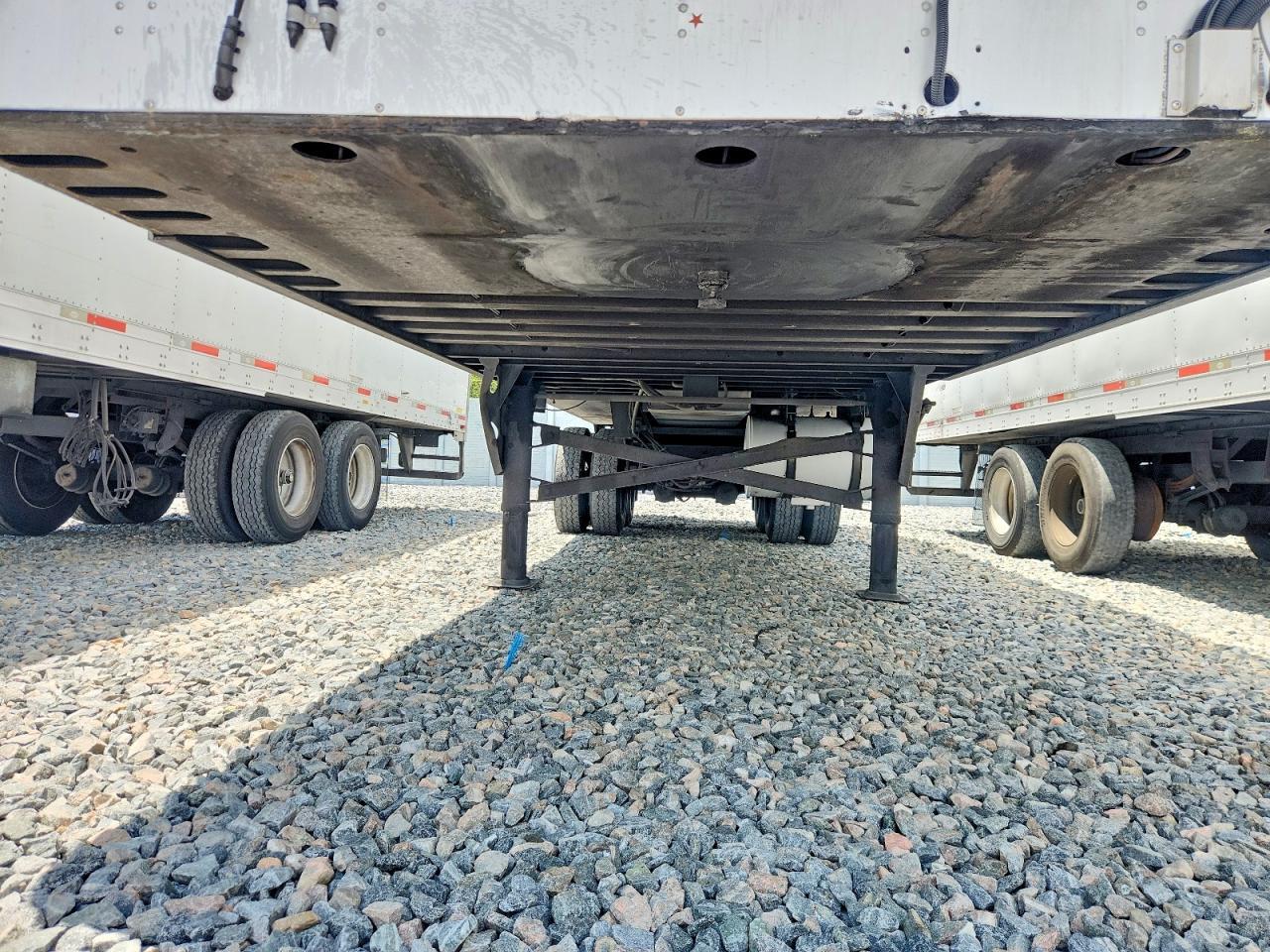 2015 Utility VS2RA Refrigerated Van Trailer